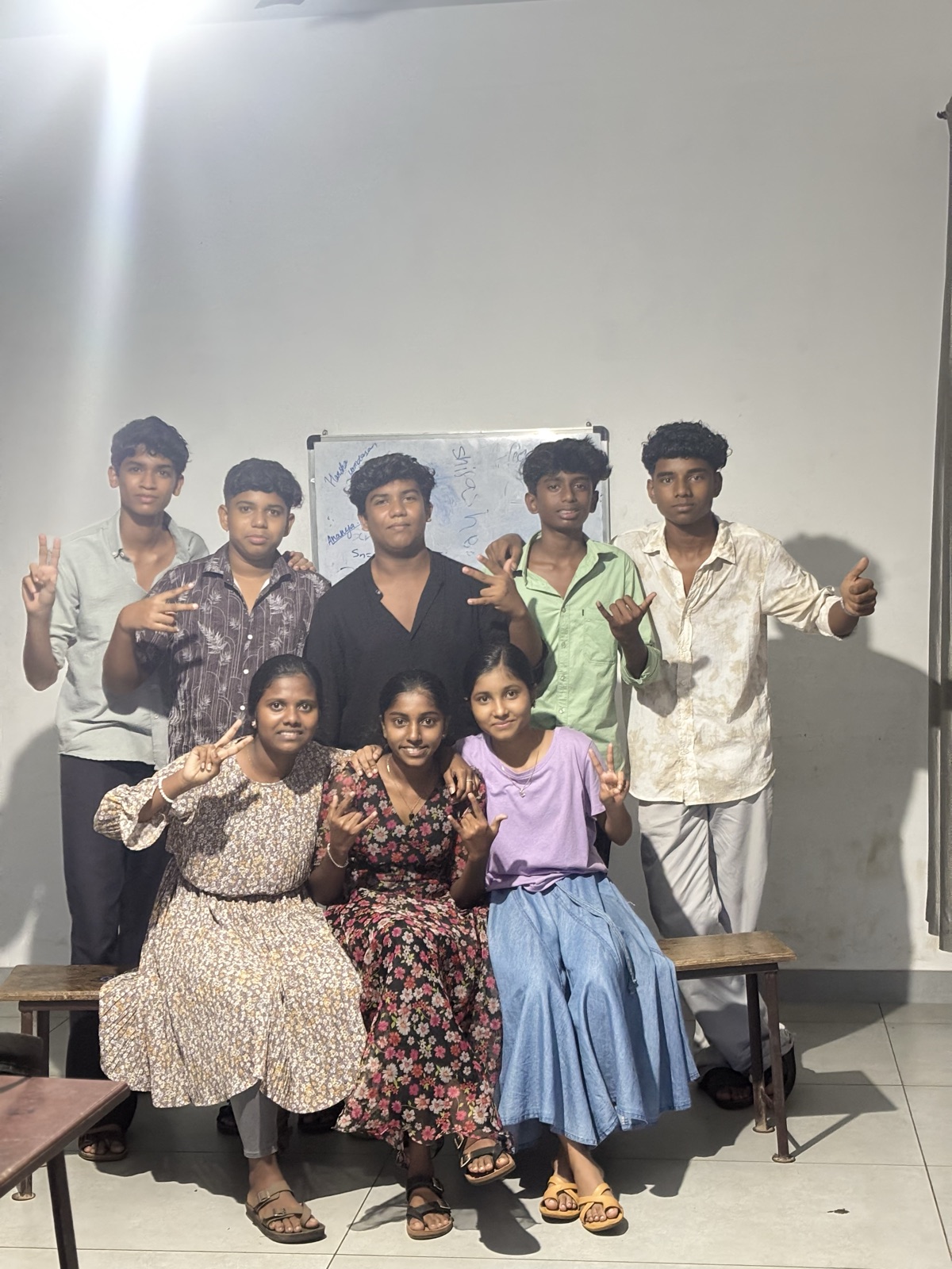 A group photo of Learning Pod Kerala students in the classroom